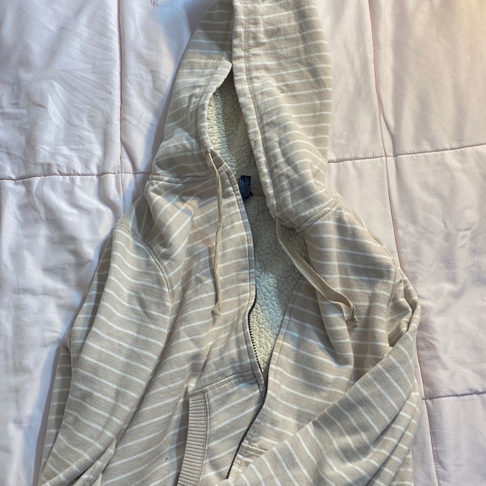Faded Glory XL women’s zip-up jacket cream & white stripes, white fluff inside